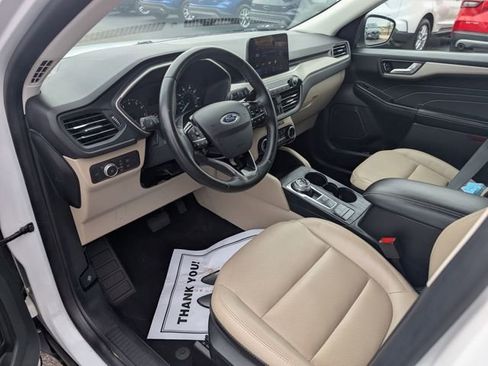 Used 2022 Ford Escape SEL FWD image 12