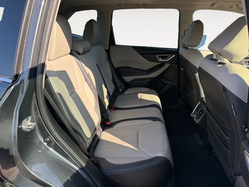 Certified 2023 Subaru Forester Limited image 18