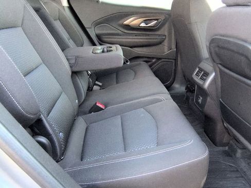 Used 2023 GMC Terrain SLE w/ Driver Convenience Package image 27