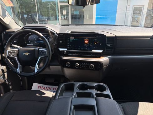 Certified 2023 Chevrolet Silverado 1500 LT AWD/4WD image 12
