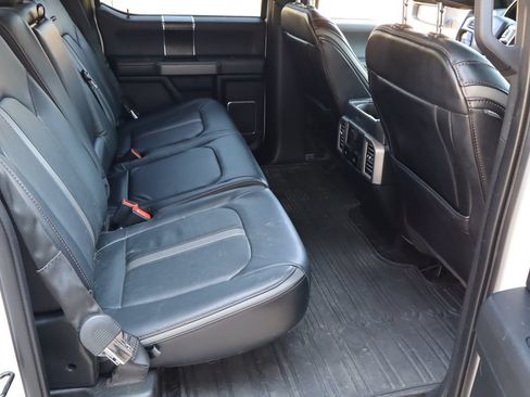 Used 2019 Ford F150 Platinum w/ Equipment Group 701A Luxury AWD/4WD image 18