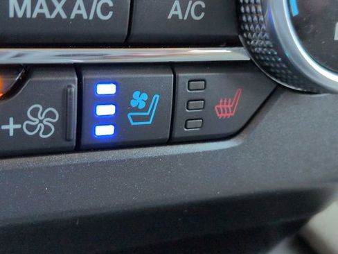 Used 2021 Ford Expedition XLT RWD image 24