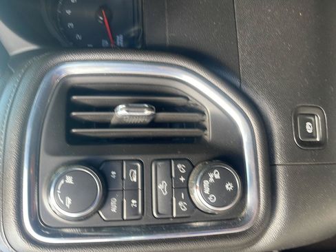 Used 2019 Chevrolet Silverado 1500 LT w/ All-Star Edition AWD/4WD image 14