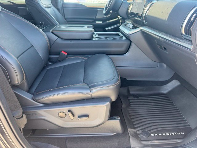 Used 2026 Ford Expedition Tremor AWD/4WD image 28