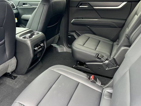 New 2026 GMC Acadia Elevation w/ Black Edition AWD/4WD image 9