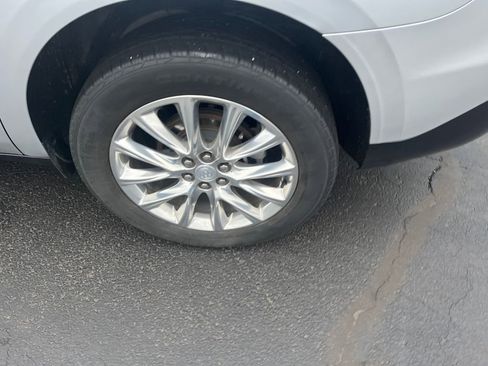 Used 2021 Buick Enclave Premium w/ Surround and Sites Package image 31