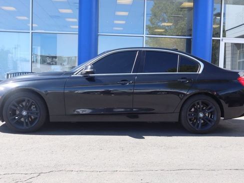 Used 2018 BMW 330i xDrive Sedan AWD/4WD image 2
