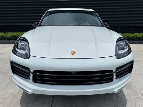 Certified 2023 Porsche Cayenne AWD/4WD image 8
