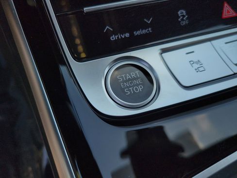 New 2026 Audi A8 L 3.0T AWD/4WD image 34