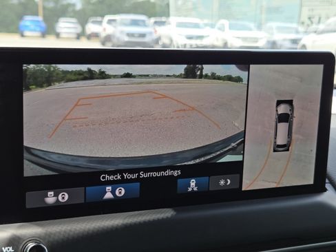 New 2026 Honda Pilot Touring image 8