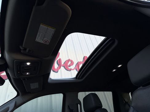 Used 2020 GMC Sierra 2500 SLT w/ SLT Premium Plus Package image 34