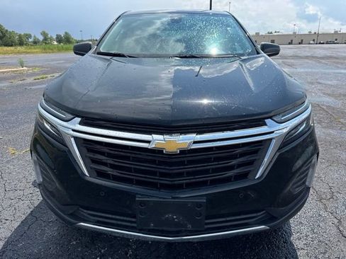 Used 2023 Chevrolet Equinox LT w/ Driver Convenience Package AWD/4WD image 2