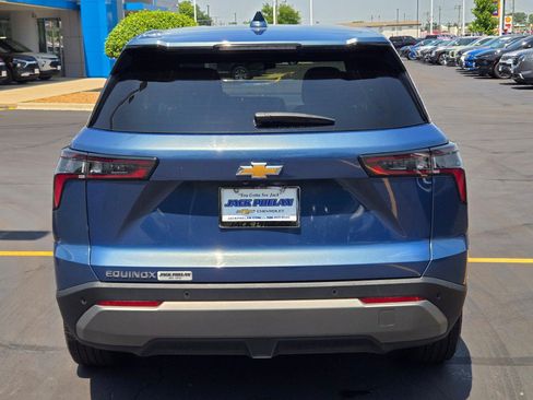 Used 2025 Chevrolet Equinox LT FWD image 11