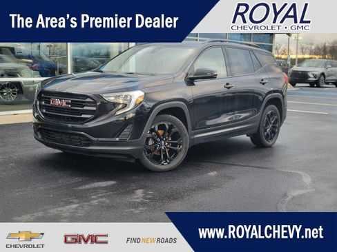 Used 2021 GMC Terrain SLE w/ Driver Convenience Package image 1