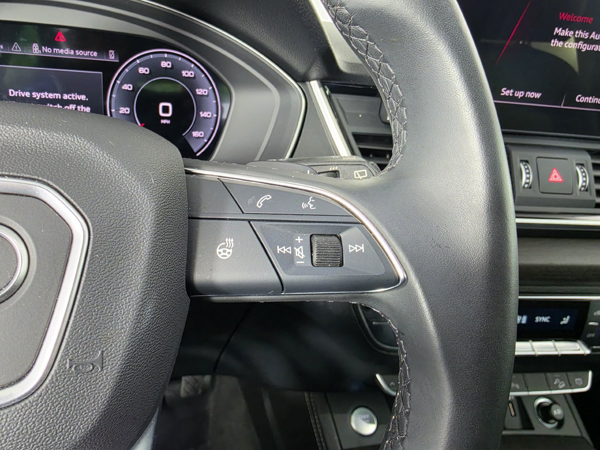 Used 2024 Audi Q5 Premium AWD/4WD image 23