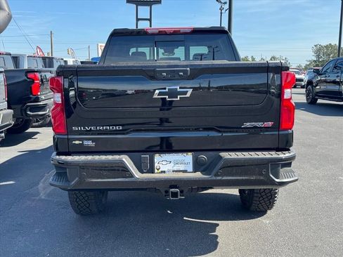 New 2026 Chevrolet Silverado 1500 ZR2 AWD/4WD image 4