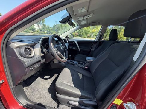 Used 2017 Toyota RAV4 LE w/ Carpet Mat Package FWD image 9