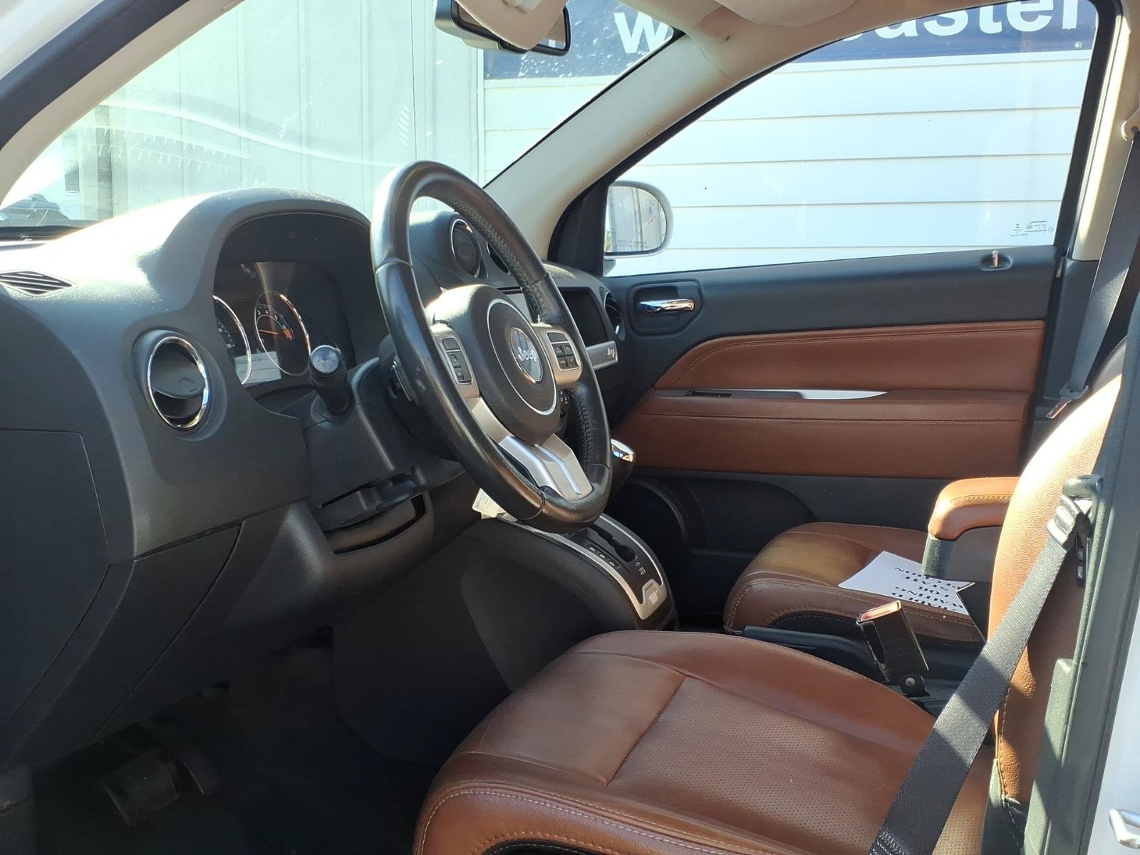Used 2016 Jeep Compass High Altitude AWD/4WD image 8