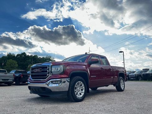 Used 2019 GMC Sierra 1500 SLE w/ SLE Value Package AWD/4WD image 2