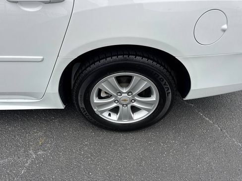 Used 2014 Chevrolet Impala Limited LS FWD image 20