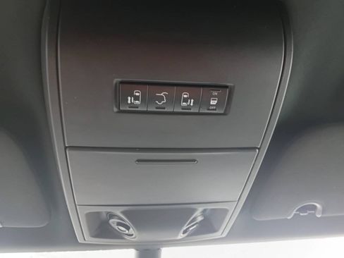 Used 2018 Dodge Grand Caravan GT FWD image 20