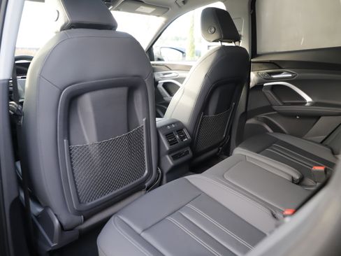 Used 2025 Audi Q5 Premium image 15