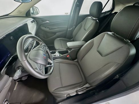 Used 2025 Buick Encore GX Preferred FWD image 13