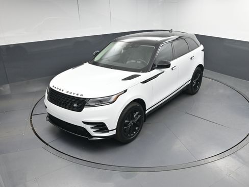 Certified 2025 Land Rover Range Rover Velar Dynamic SE image 31