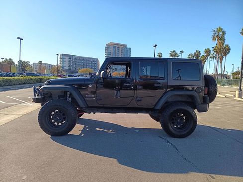 Used 2012 Jeep Wrangler Unlimited Sport image 5