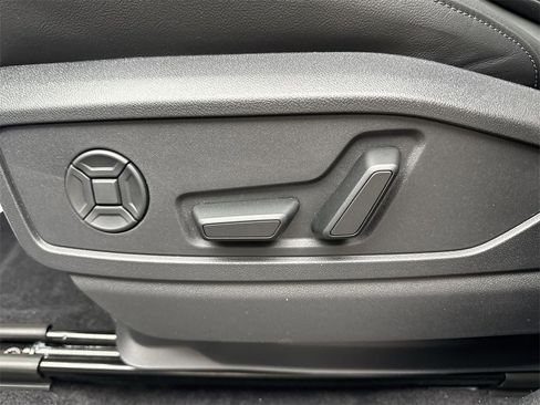 New 2025 Audi Q5 Premium Plus image 12