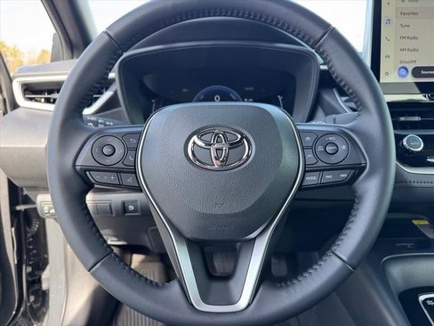 Certified 2025 Toyota Corolla SE w/ SE Premium Package image 20