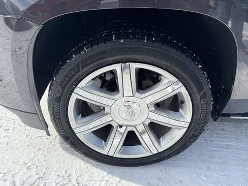 Used 2017 Cadillac Escalade Premium Luxury image 9