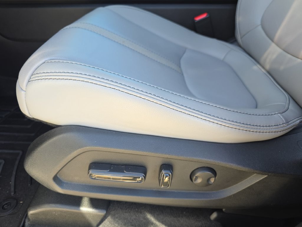 Used 2025 Honda Pilot Touring image 28