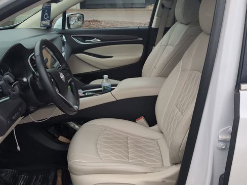 Used 2024 Buick Enclave Avenir w/ Avenir Technology Package image 5