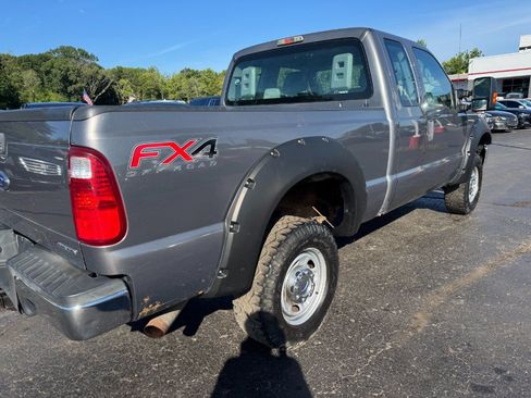 Used 2014 Ford F250 XL w/ Power Equipment Group AWD/4WD image 11