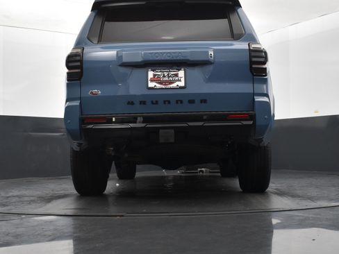 Used 2025 Toyota 4Runner TRD Sport Premium AWD/4WD image 39