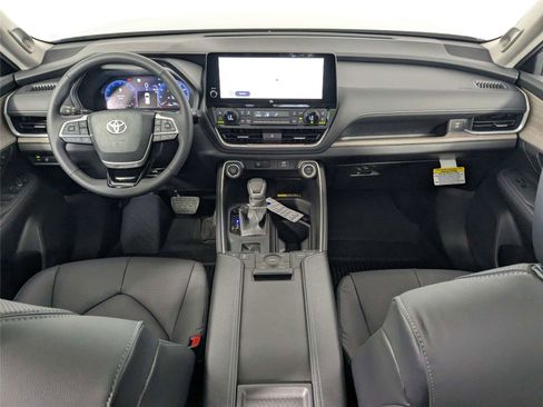 New 2026 Toyota Grand Highlander AWD image 28