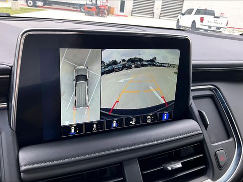 Used 2024 Chevrolet Tahoe LT w/ Luxury Package RWD image 26