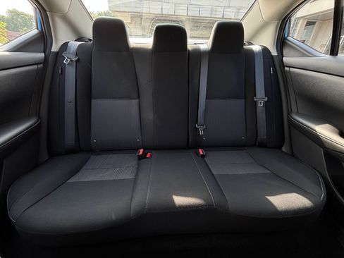 Used 2025 Nissan Sentra SV FWD image 37