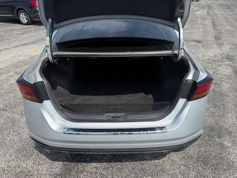 Used 2023 Nissan Altima 2.0 SR FWD image 8
