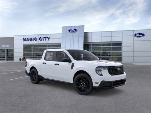New 2025 Ford Maverick XLT w/ XLT Luxury Package AWD/4WD image 7