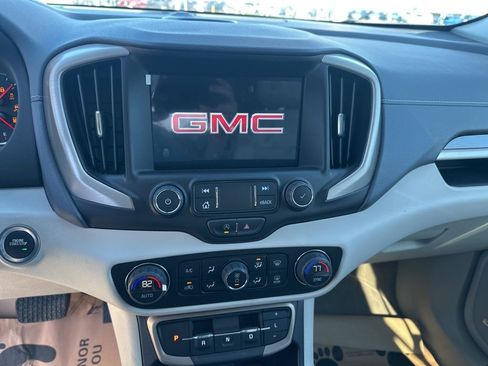 Used 2023 GMC Terrain Denali AWD/4WD image 10