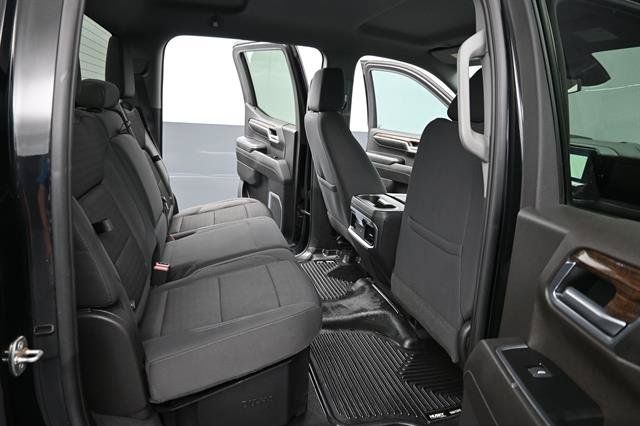 Used 2022 GMC Sierra 1500 Elevation w/ LPO, Elevation Black Package AWD/4WD image 19