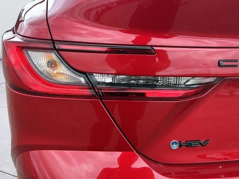 Used 2026 Toyota Camry Hybrid image 39