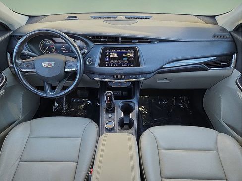 Used 2023 Cadillac XT4 Premium Luxury image 19