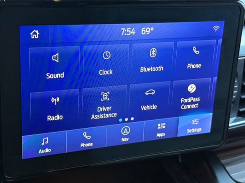 Used 2020 Ford Explorer Limited image 28