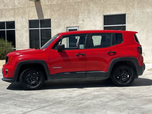 Used 2020 Jeep Renegade Sport FWD image 4