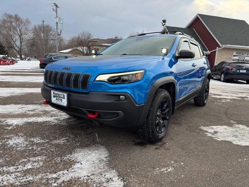 Used 2021 Jeep Cherokee Trailhawk w/ Trailer Tow Group AWD/4WD image 15