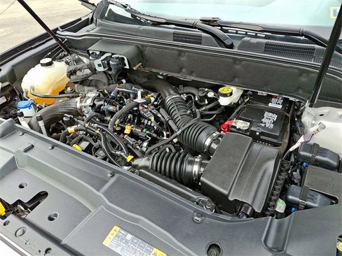 Certified 2022 Lincoln Nautilus Reserve image 28