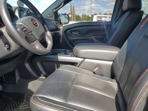 Used 2021 Nissan Titan PRO-4X w/ Pro-4x Convenience Package AWD/4WD image 16